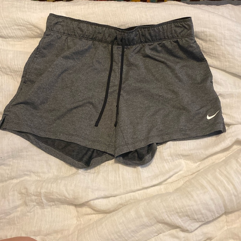 Brand new, Dark gray